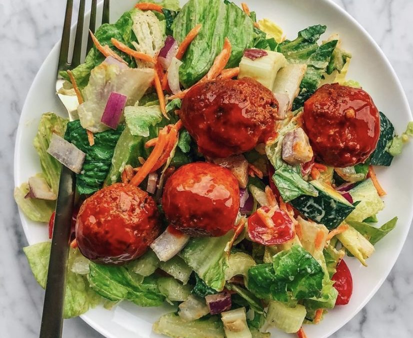 Buffalo Meatball Salad